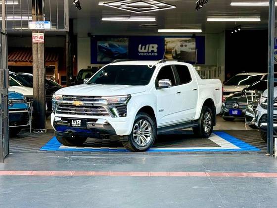CHEVROLET S10 2.8 16V TURBO DIESEL HIGH COUNTRY CD 4X4 AUTOMÁTICO